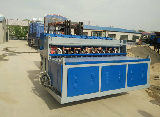 排焊機裝車發(fā)貨